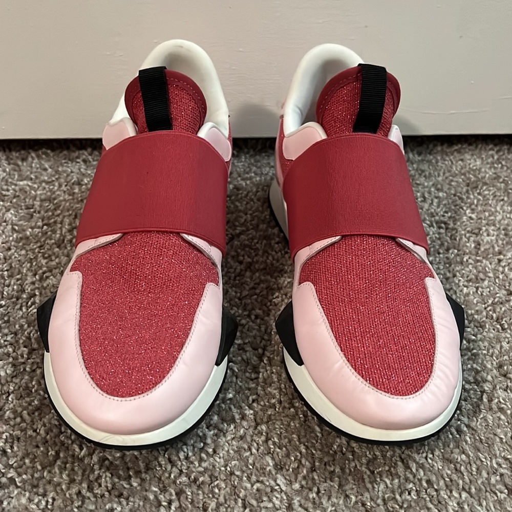 Givenchy Women’s Sneakers Pink Size 39